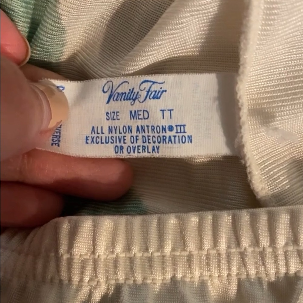 SOLD//Love is the answer vintage slip skirt - Picture 5 of 6